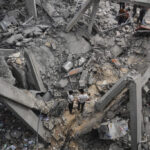 Gaza, raid di Israele su scuola-rifugio: 23 morti