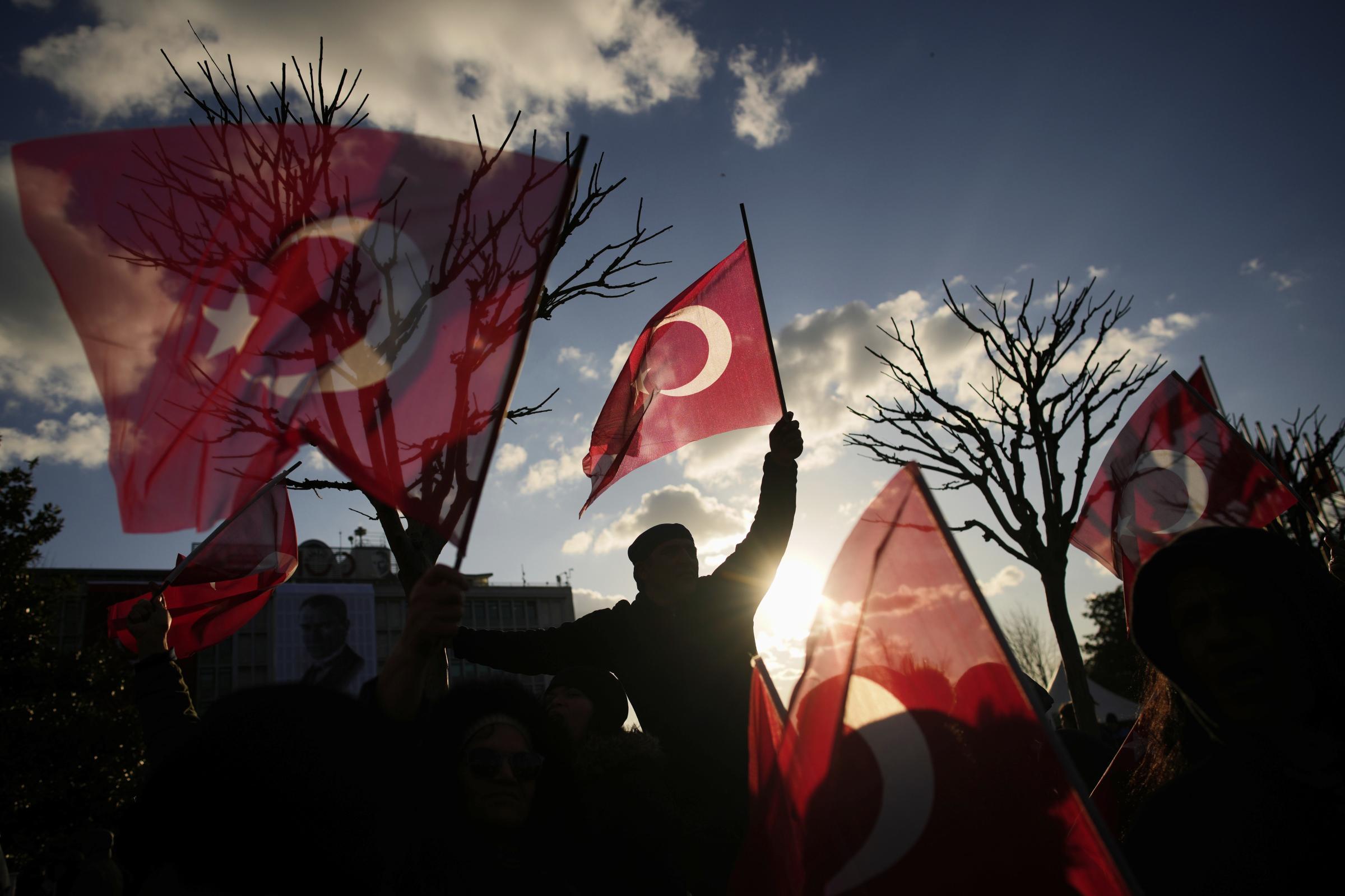 Turchia, forte scossa di terremoto a Istanbul con magnitudo 6.2