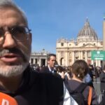 Papa Francesco, il ricordo del frate: “Non dimentico lo sguardo che mi ha fatto”