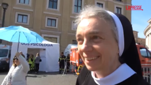 Papa Francesco, fedeli commossi ed emozionati