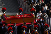 Traslazione della salma di Papa Francesco nella Basilica di San Pietro