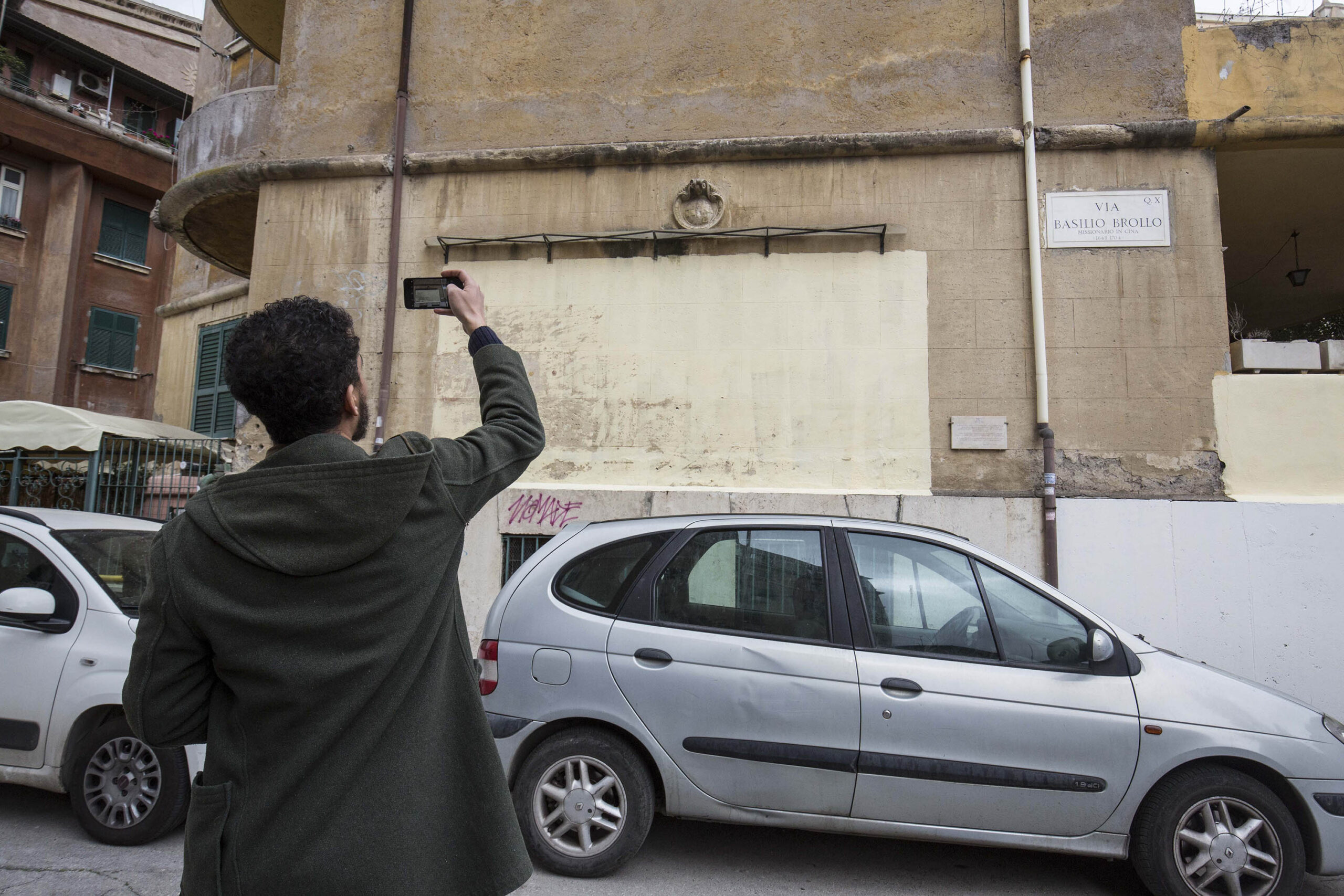 Roma, attivista clima arrestato alla Garbatella con una molotov Roma, attivista clima arrestato alla Garbatella con una molotov