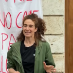 25 aprile, striscione davanti panificio ad Ascoli: identificati da polizia