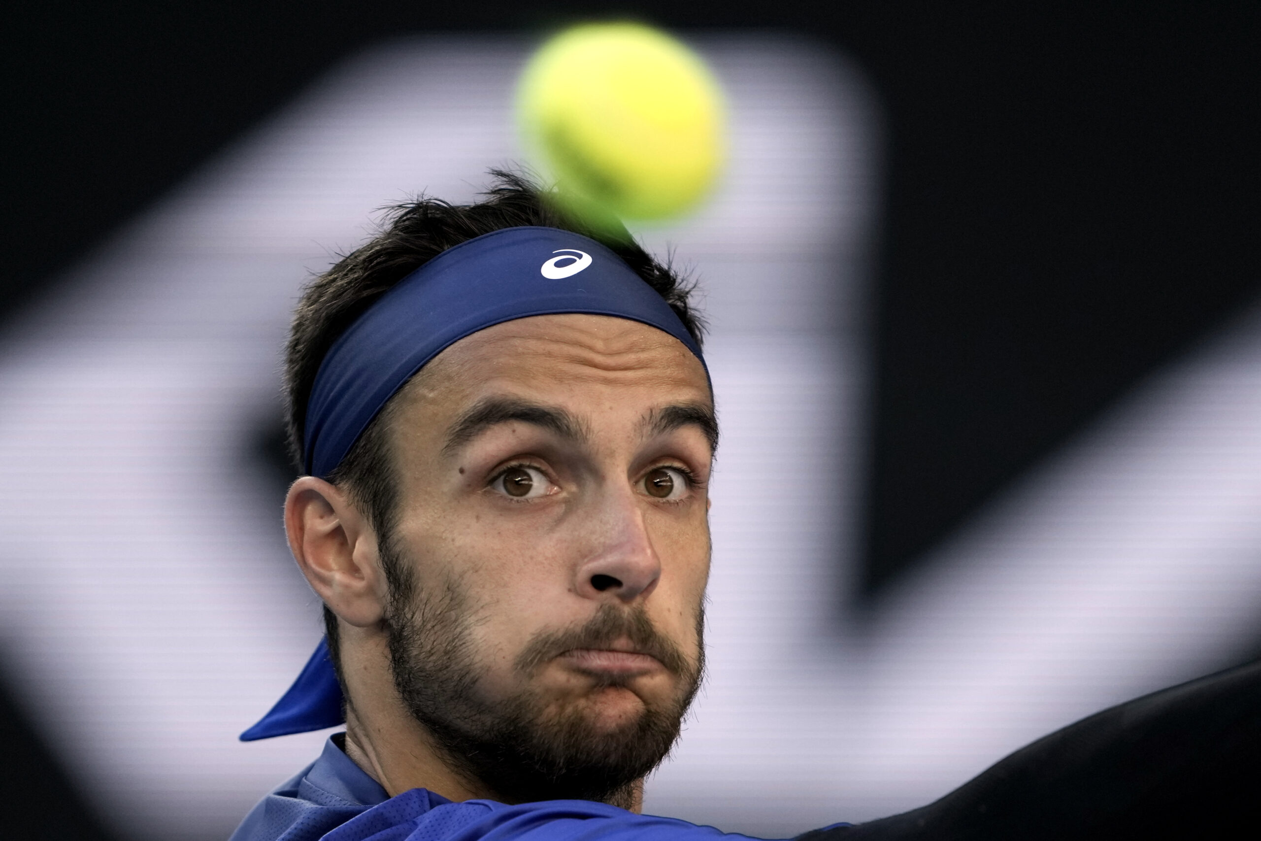 Atp Madrid 2025, Musetti al terzo turno. Sonego out