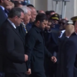 Funerali Papa Francesco, Zelensky arriva sul sagrato e parte un applauso