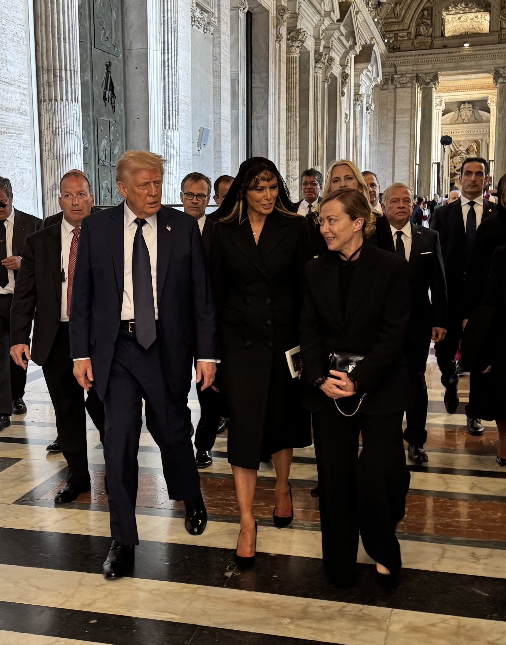 Trump Meloni Papa Francesco