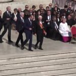 Funerali Papa Francesco, il principe William arriva sul sagrato di San Pietro