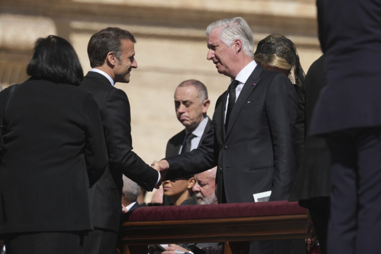 Il presidente francesce Macron Funerali Papa Francesco