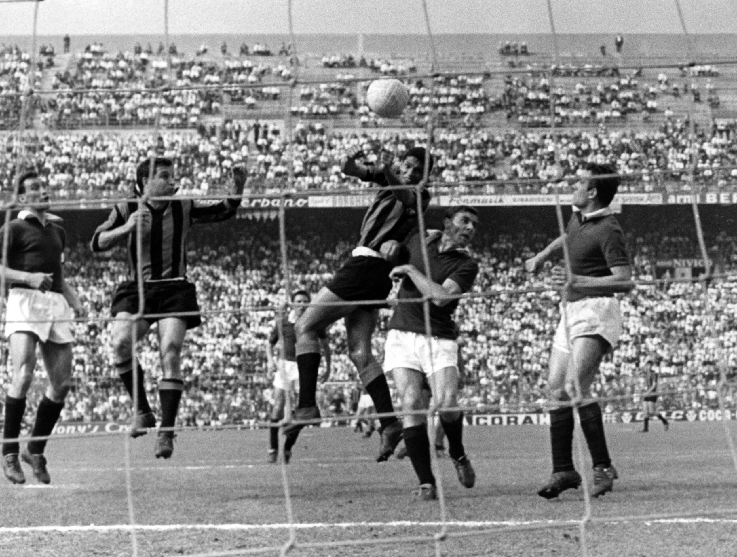 Morto Jair da Costa, fuoriclasse brasiliano della ‘Grande Inter’ Morto Jair da Costa, fuoriclasse brasiliano della ‘Grande Inter’