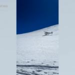 Monte Rosa, aereo sfiora scialpinisti: il video pubblicato da uno dei coinvolti