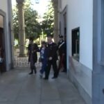 Delitto Garlasco, la madre di Andrea Sempio lascia la caserma dei carabinieri