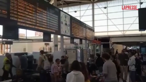 Blackout in Spagna, caos in stazione a Valencia
