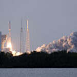 Amazon lancia nello spazio satelliti internet per competere con Starlink