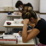 Scuola, Valditara: “Arresto in flagranza per chi picchia i docenti”