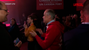 Canada, Mark Carney balla: la festa per la vittoria alle elezioni