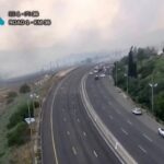 Gerusalemme, grande incendio lambisce autostrada: case evacuate