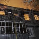 Ucraina, attacco con droni russi su Odessa: i soccorsi tra le macerie