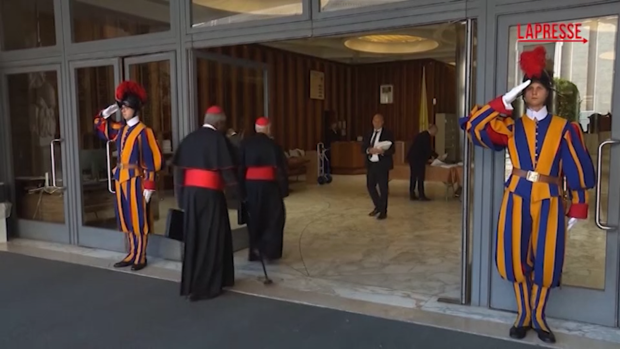 Conclave, l’arrivo dei cardinali in Vaticano Conclave, l’arrivo dei cardinali in Vaticano