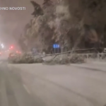 Russia, l’insolita nevicata di maggio a Mosca