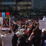Primo Maggio, in migliaia manifestano a New York per i diritti dei lavoratori