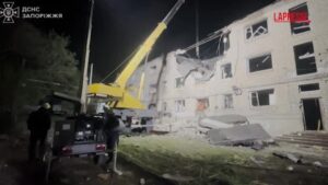 Ucraina, attacco russo a Zaporizhzhia: un morto e 28 feriti