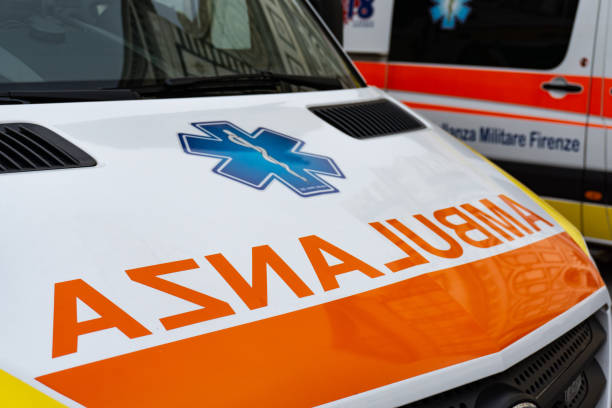 Parma, accoltella moglie e scappa in auto: morto in incidente stradale Parma, accoltella moglie e scappa in auto: morto in incidente stradale