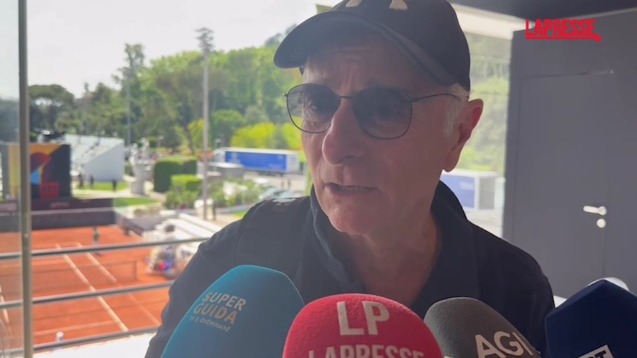 Tv, Bonolis: “Avevo pensato a De Martino come sostituto ad Avanti un altro” Tv, Bonolis: “Avevo pensato a De Martino come sostituto ad Avanti un altro”