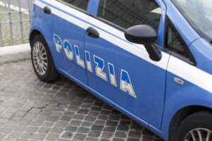 Torino, 19enne ucciso in strada con una coltellata