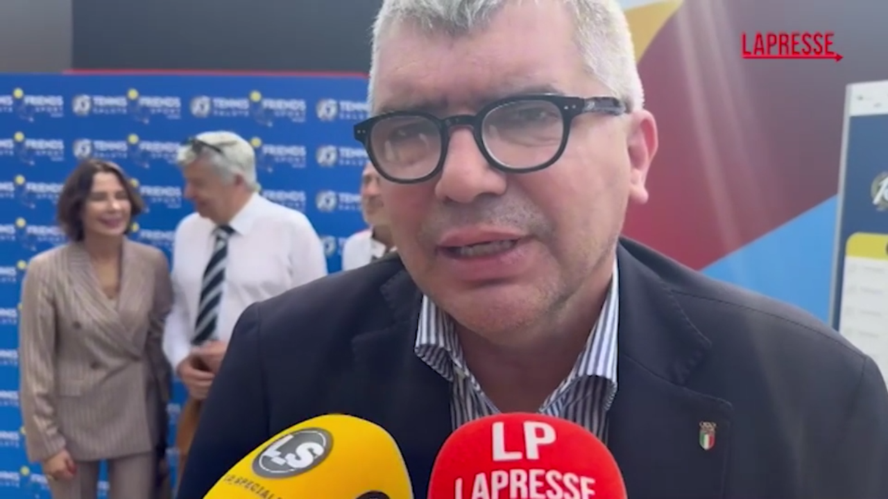 Coni, Cochi: “Prossimo presidente? Pancalli e Bonfiglio hanno ottimo curriculum” Coni, Cochi: “Prossimo presidente? Pancalli e Bonfiglio hanno ottimo curriculum”