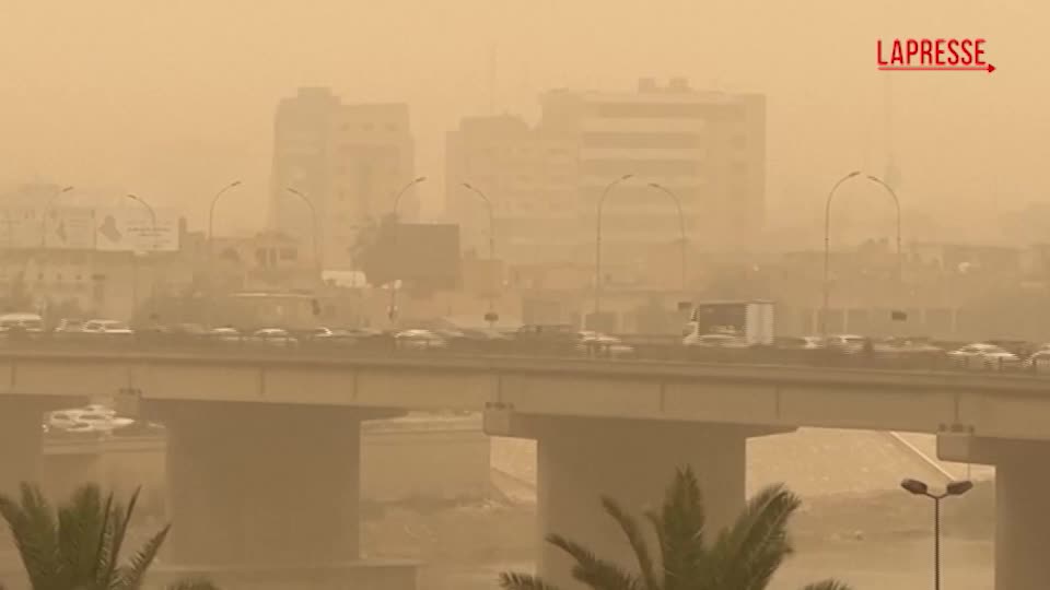 Iraq, tempesta di sabbia su Baghdad Iraq, tempesta di sabbia su Baghdad