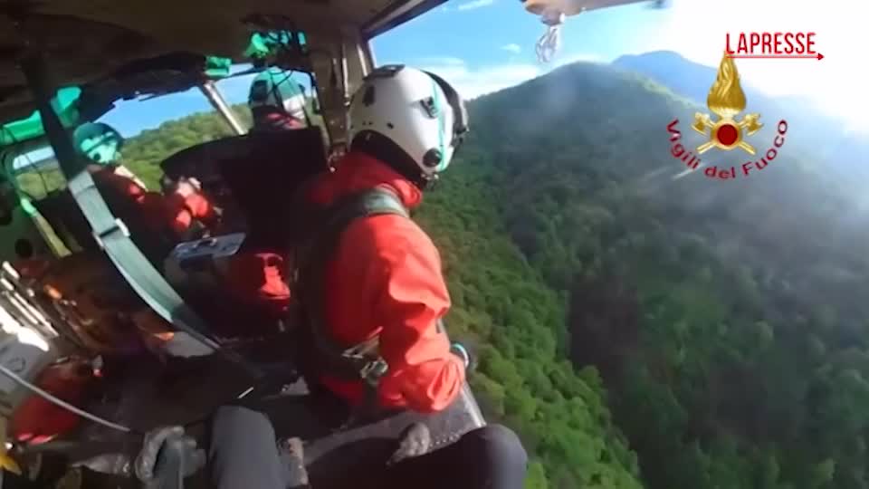 Torino, soccorsa famiglia in un bosco sopra a Giaveno Torino, soccorsa famiglia in un bosco sopra a Giaveno