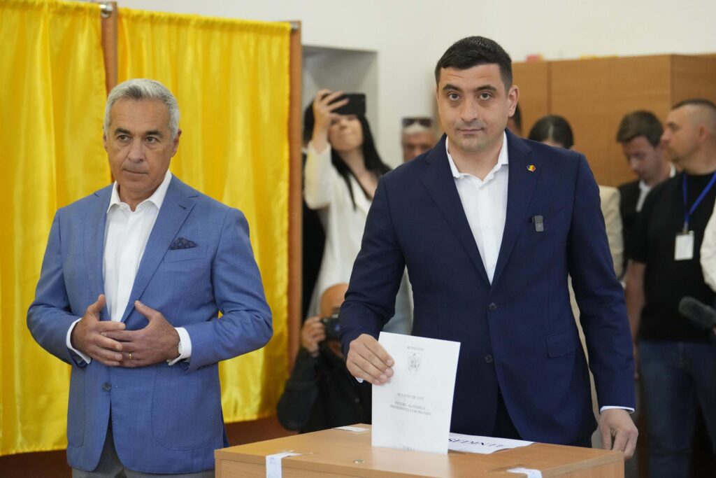 Elezioni in Romania, primi exit poll: Simion avanti col 30% dei voti