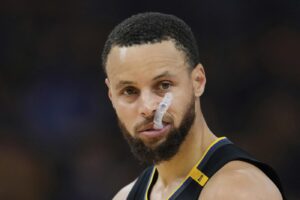Playoff Nba, i Golden State Warriors eliminano gli Houston Rockets