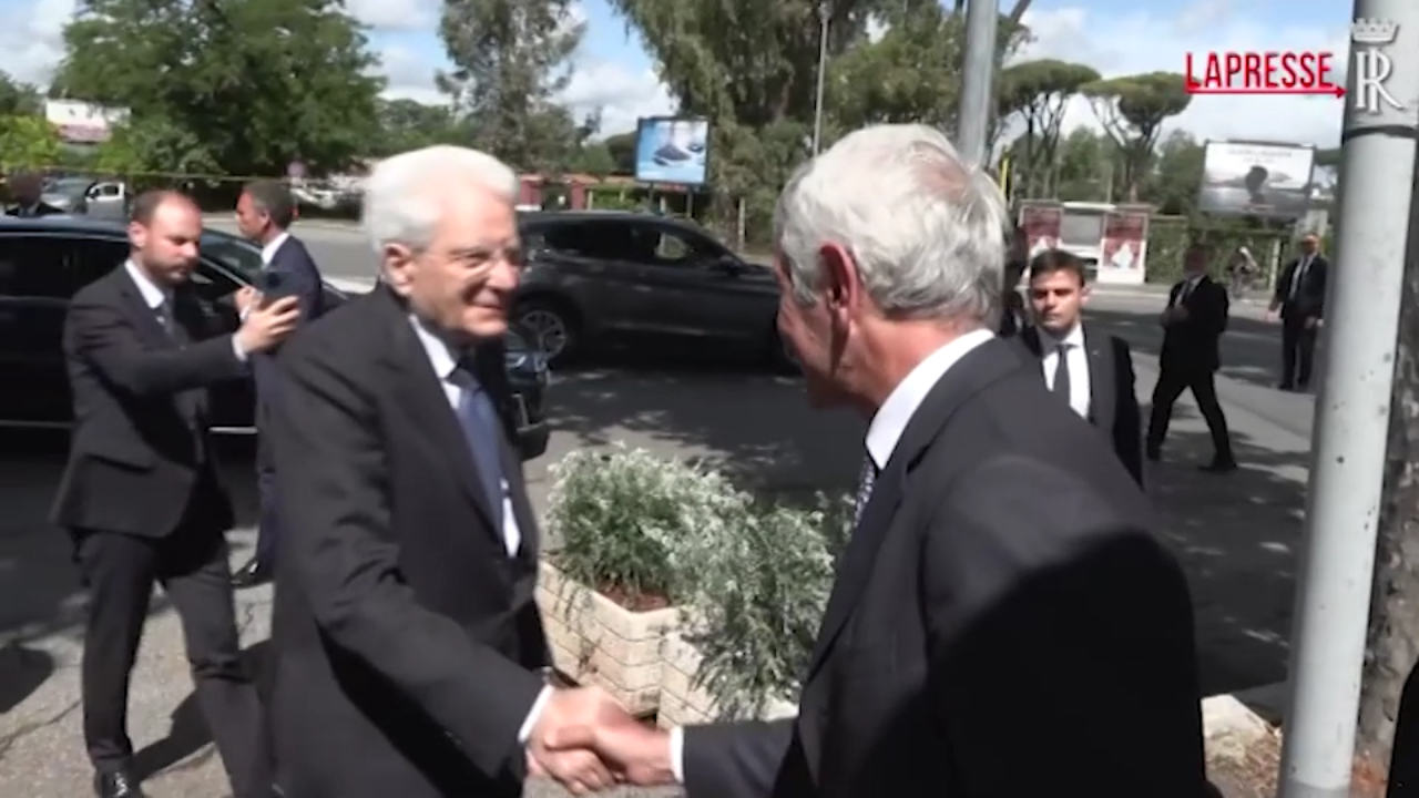 Coni Mattarella da Lapresse.it coni mattarella visita il centro di preparazione olimpica ‘giulio onesti