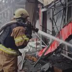 Ucraina, gli incendi dopo gli attacchi su Kharkiv