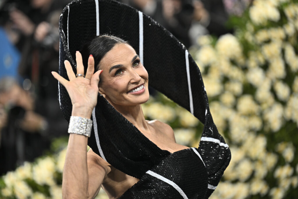 Galleria foto 'Met Gala 2025, parata di stelle a New York: le foto dal red carpet' - foto 4