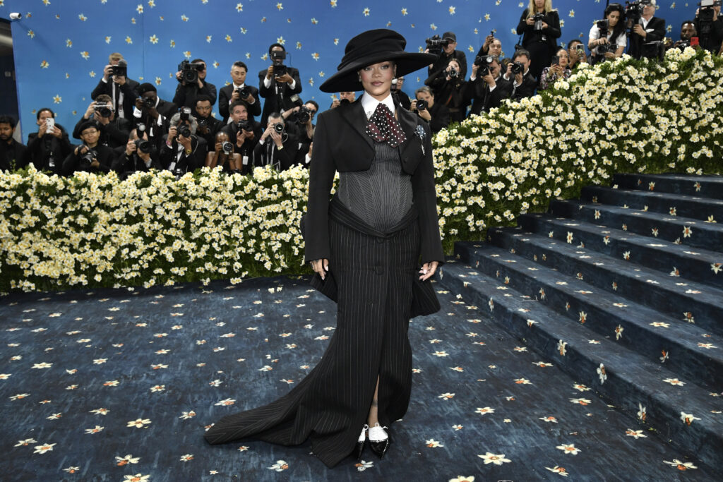 Rihanna incinta da Lapresse.it rihanna incinta rivela la sua terza gravidanza al met gala – foto