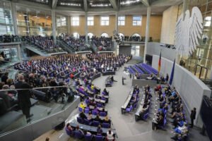Al Bundestag Merz non ottiene la maggioranza al primo turno