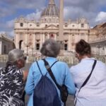 Conclave 2025, a San Pietro fedeli divisi sul futuro nuovo Papa