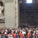 Conclave 2025, i cardinali alla messa a San Pietro: oggi il primo voto