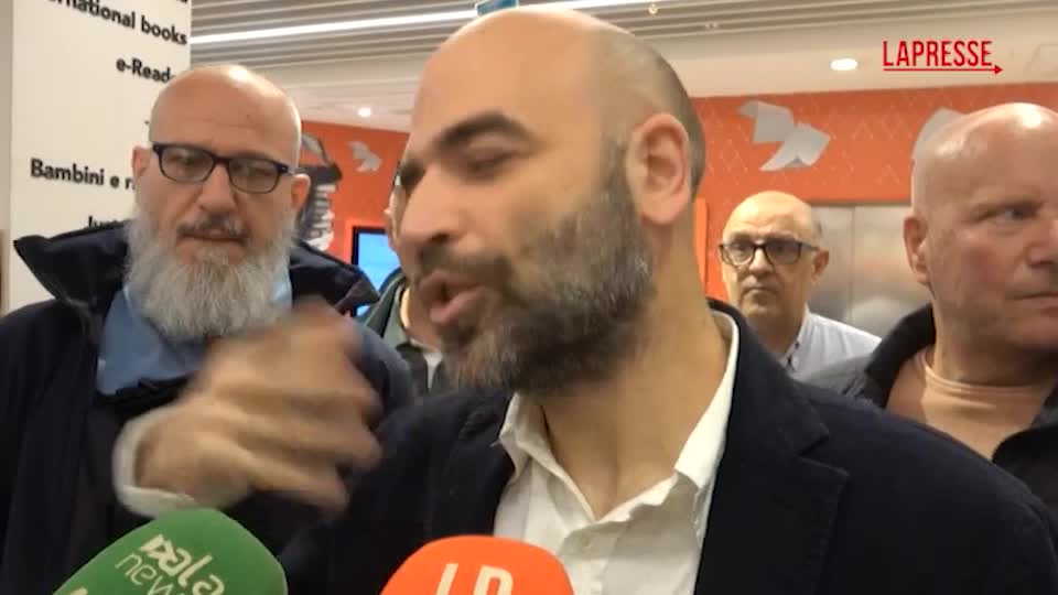 Ndrangheta, Saviano: “Curve sono nuovo centro di investimento” Ndrangheta, Saviano: “Curve sono nuovo centro di investimento”