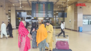 Pakistan, l’aeroporto di Karachi semideserto dopo i raid indiani