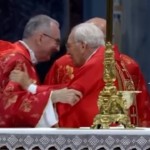 Conclave 2025, Re a Parolin: “Auguri doppi”