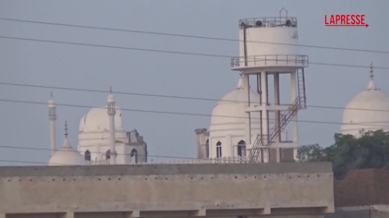 L’India attacca il Pakistan, decine di morti L’India attacca il Pakistan, decine di morti