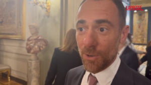 David di Donatello 2025, Elio Germano sul ministro Giuli: “Fatico ad ascoltarlo”