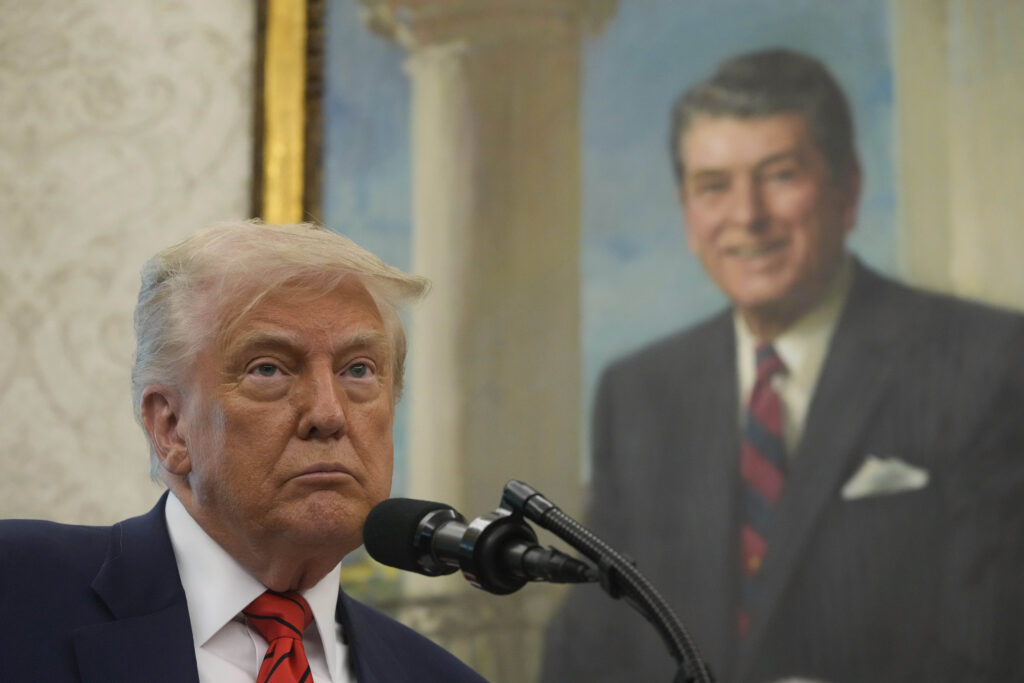 Nyt: Trump vuole inviare in Libia un gruppo di migranti Nyt: Trump vuole inviare in Libia un gruppo di migranti