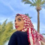 Gaza, l’artista palestinese Noura Al-Qassasiyah: “Non viviamo la vita, le sopravviviamo”