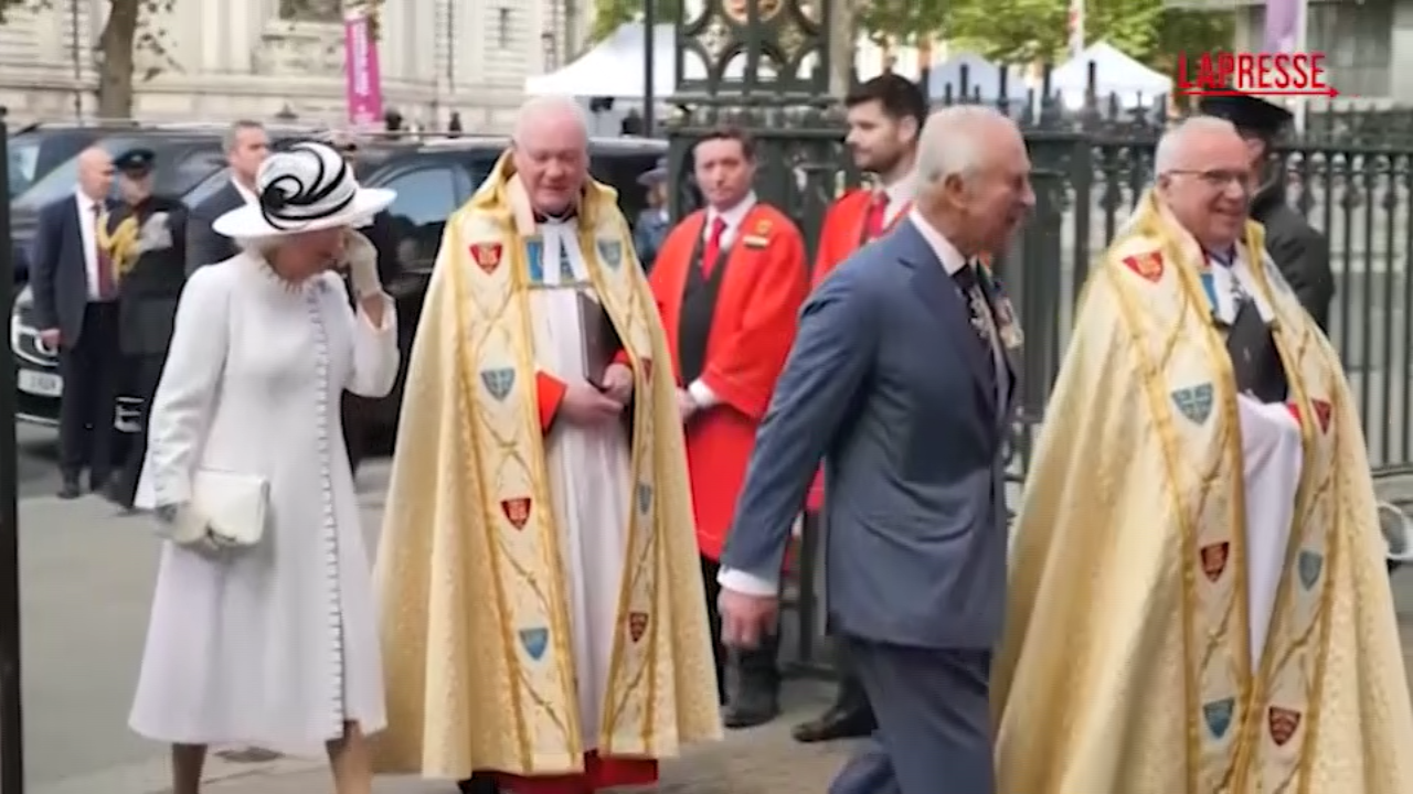 Royal Family da Lapresse.it royal family all abbazia di westminster per il victory day