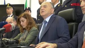Omicidi Tufano e Durante a Napoli, Gratteri: “Una sagra della melanzana in meno e 600 telecamere in più”
