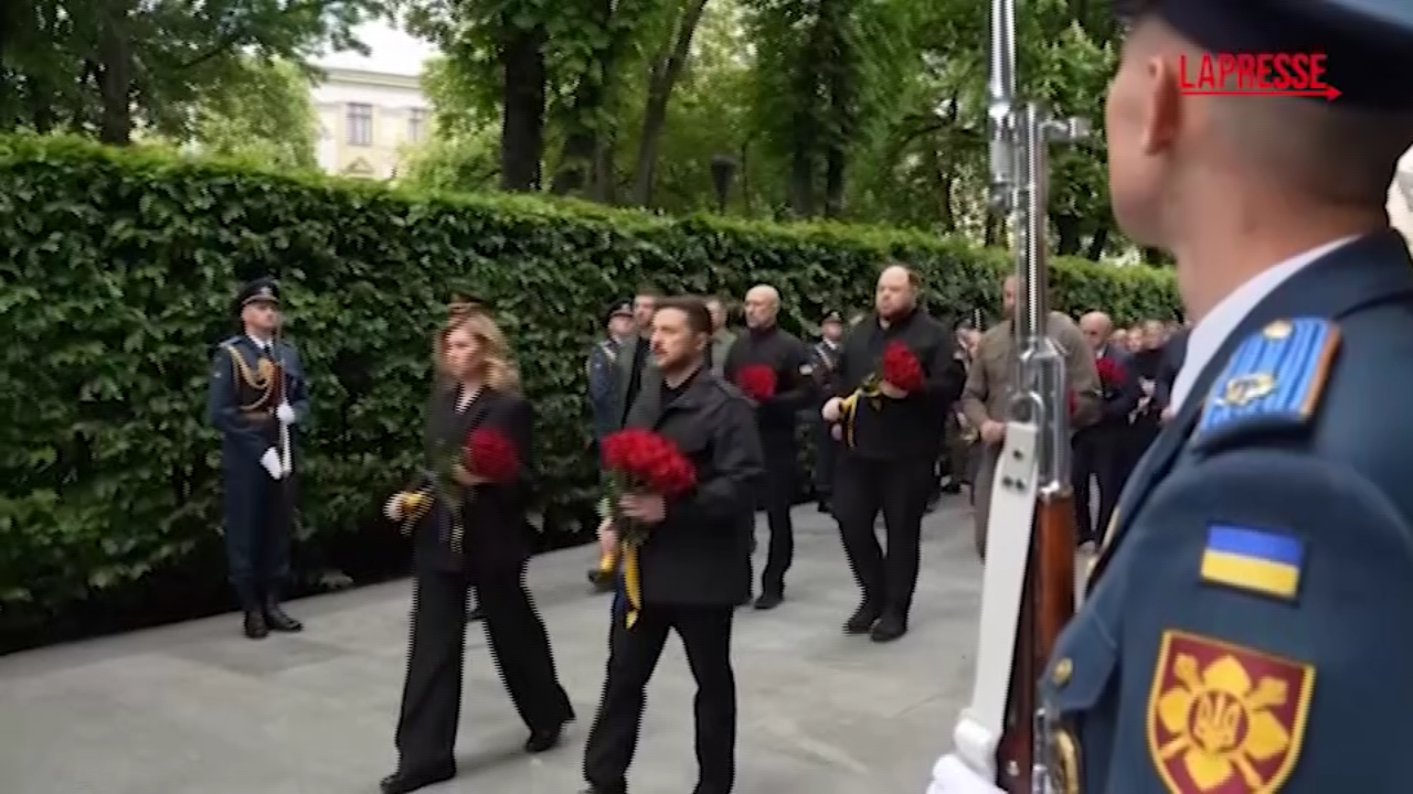 Ucraina Zelensky da Lapresse.it ucraina zelensky celebra giorno della vittoria sul nazismo
